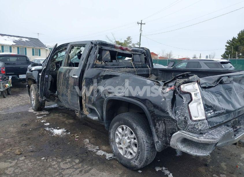 Photo 3 of 2022 Chevrolet Silverado 2500HD 4WD STANDARD BED LTZ (VIN 1GC4YPEY0NF157999)