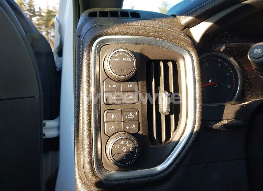 Photo 12 of 2020 Chevrolet Silverado 2500HD 4WD STANDARD BED LTZ (VIN 1GC4YPEY1LF118710)