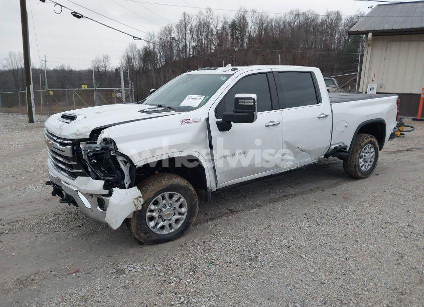 Photo 2 of 2024 Chevrolet Silverado 2500HD 4WD STANDARD BED LTZ (VIN 1GC4YPEY1RF127089)