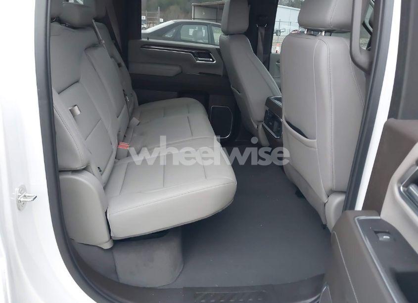 Photo 6 of 2024 Chevrolet Silverado 2500HD 4WD STANDARD BED LTZ (VIN 1GC4YPEY1RF127089)