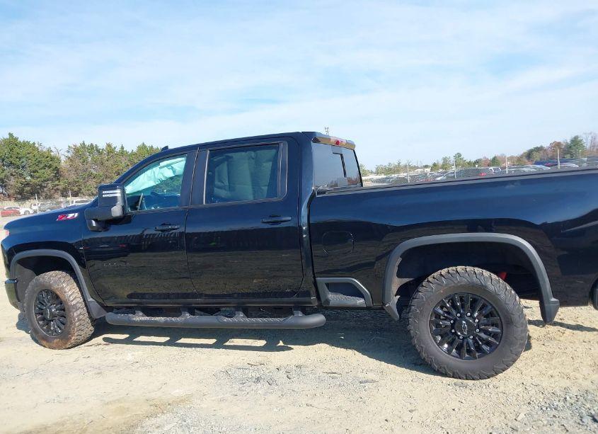 Photo 14 of 2022 Chevrolet Silverado 2500HD 4WD STANDARD BED LTZ (VIN 1GC4YPEY2NF147538)