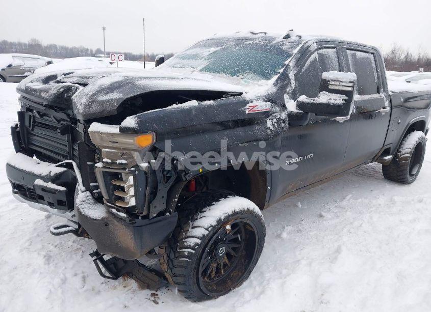 Photo 2 of 2020 Chevrolet Silverado 2500HD 4WD STANDARD BED LTZ (VIN 1GC4YPEY3LF140241)