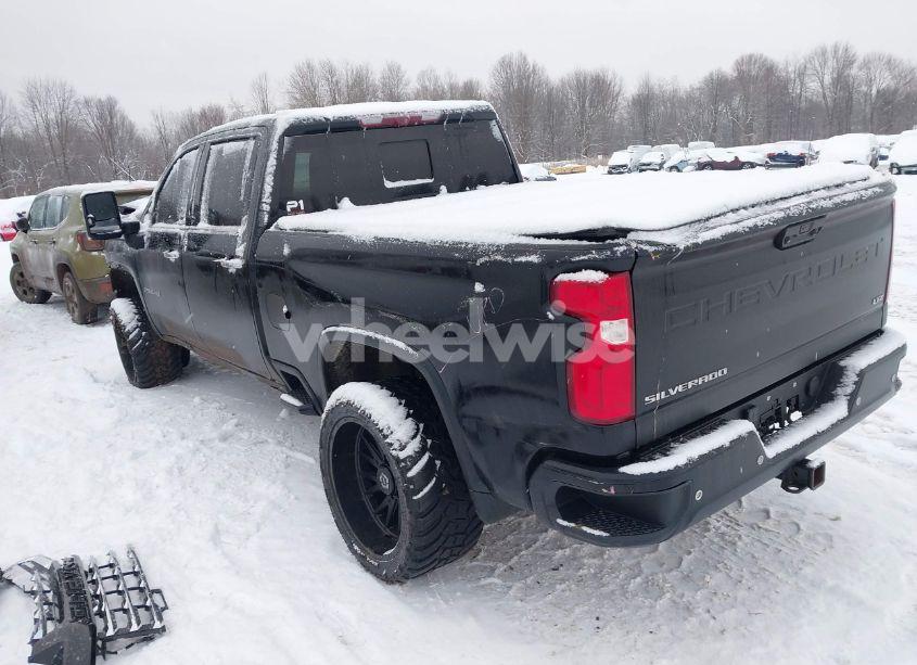 Photo 3 of 2020 Chevrolet Silverado 2500HD 4WD STANDARD BED LTZ (VIN 1GC4YPEY3LF140241)