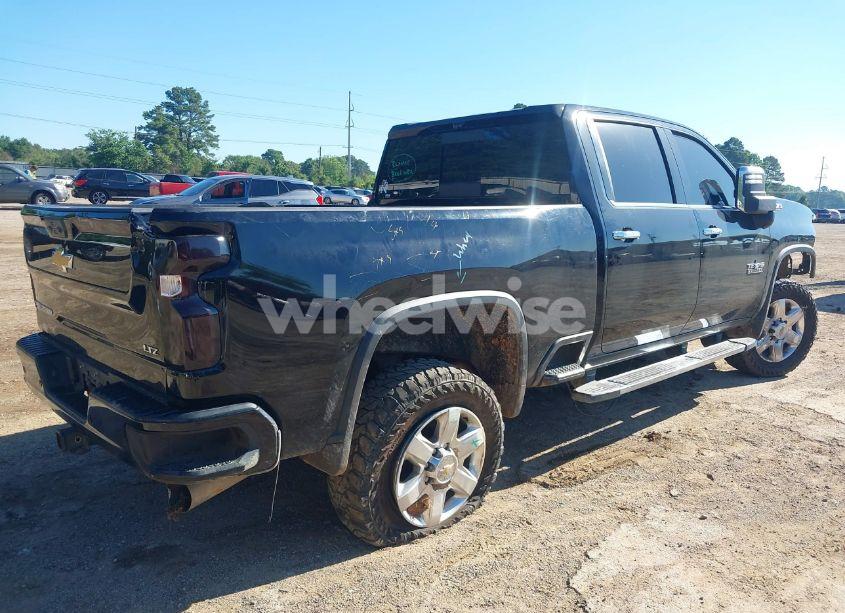 Photo 4 of 2022 Chevrolet Silverado 2500HD 4WD STANDARD BED LTZ (VIN 1GC4YPEY3NF327269)
