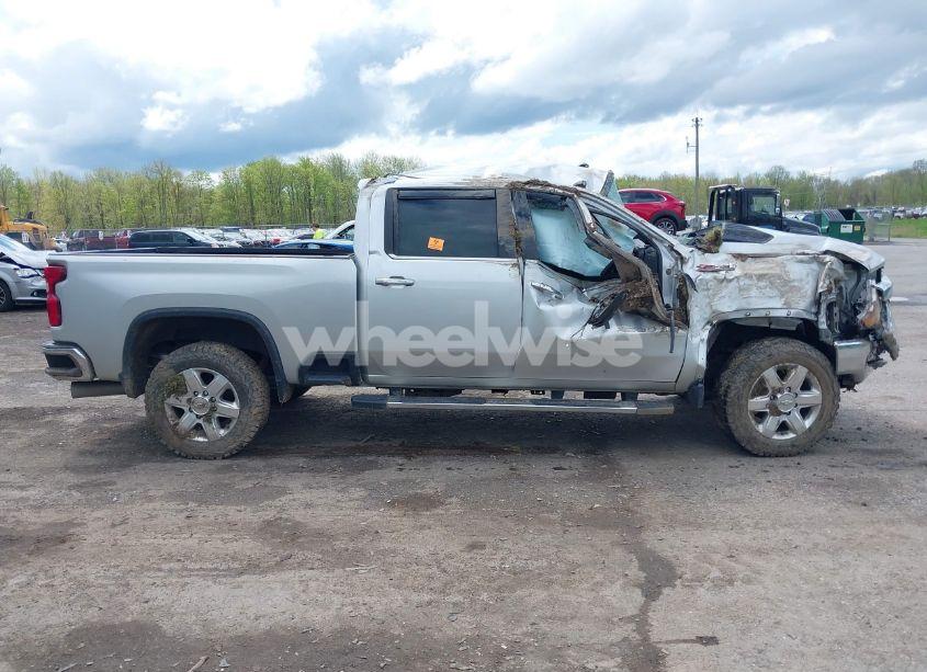 Photo 13 of 2020 Chevrolet Silverado 2500HD 4WD STANDARD BED LTZ (VIN 1GC4YPEY5LF102557)