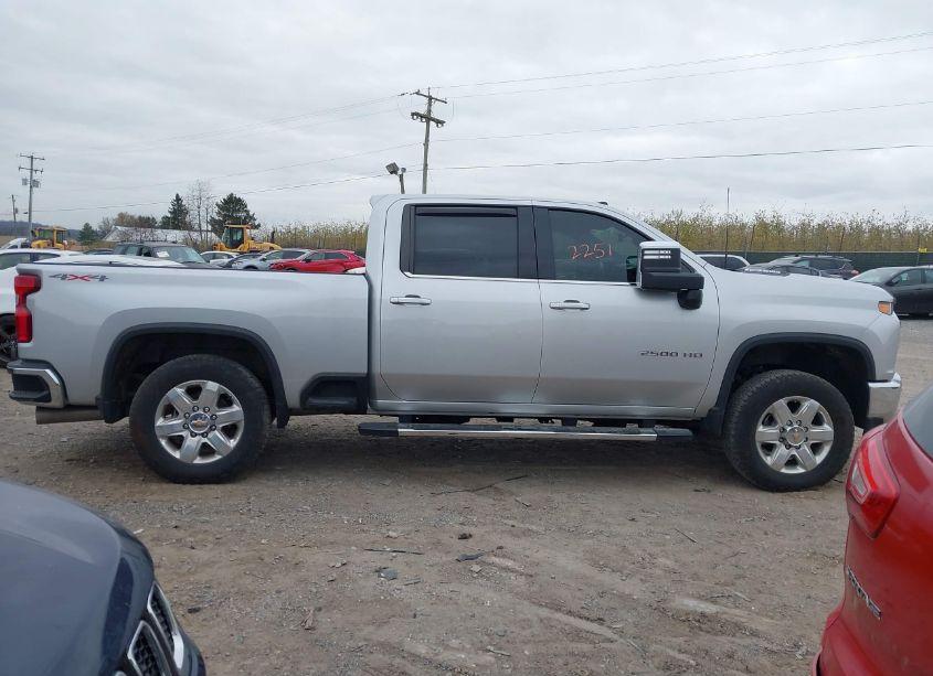 Photo 12 of 2022 Chevrolet Silverado 2500HD 4WD STANDARD BED LTZ (VIN 1GC4YPEY6NF361495)