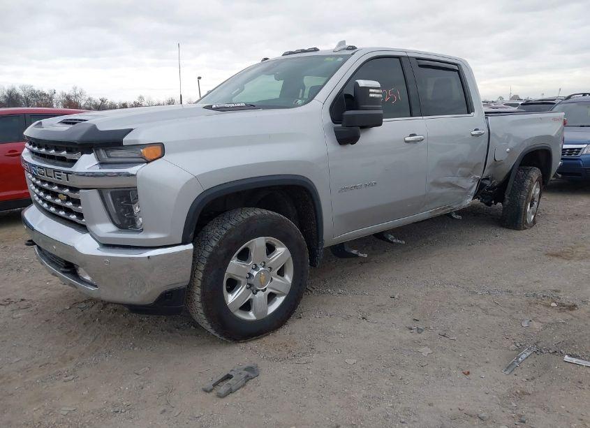 Photo 2 of 2022 Chevrolet Silverado 2500HD 4WD STANDARD BED LTZ (VIN 1GC4YPEY6NF361495)