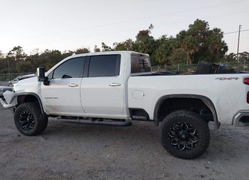 Photo 14 of 2021 Chevrolet Silverado 2500HD 4WD STANDARD BED LTZ (VIN 1GC4YPEY7MF244975)