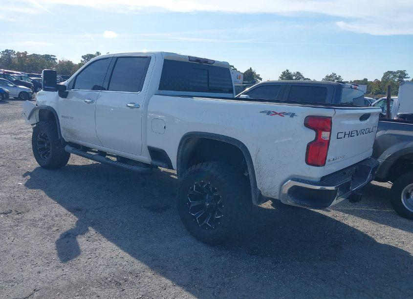 Photo 3 of 2021 Chevrolet Silverado 2500HD 4WD STANDARD BED LTZ (VIN 1GC4YPEY7MF244975)
