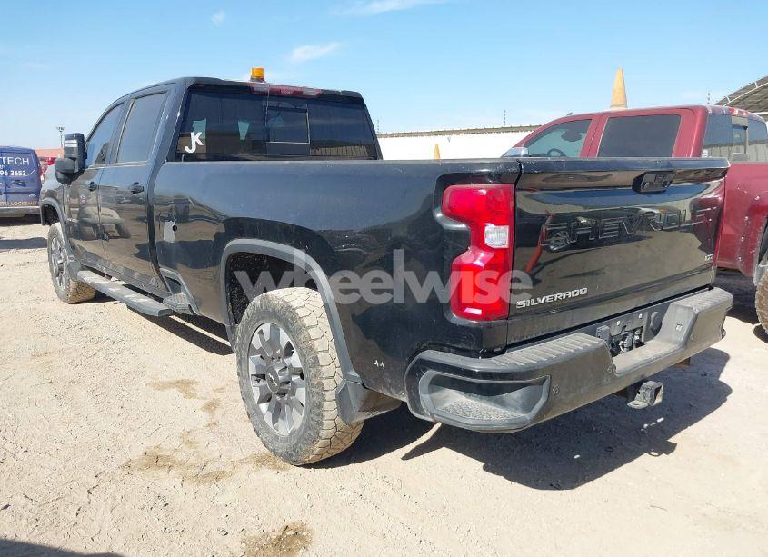 Photo 3 of 2021 Chevrolet Silverado 2500HD 4WD LONG BED LTZ (VIN 1GC4YPEY9MF147843)