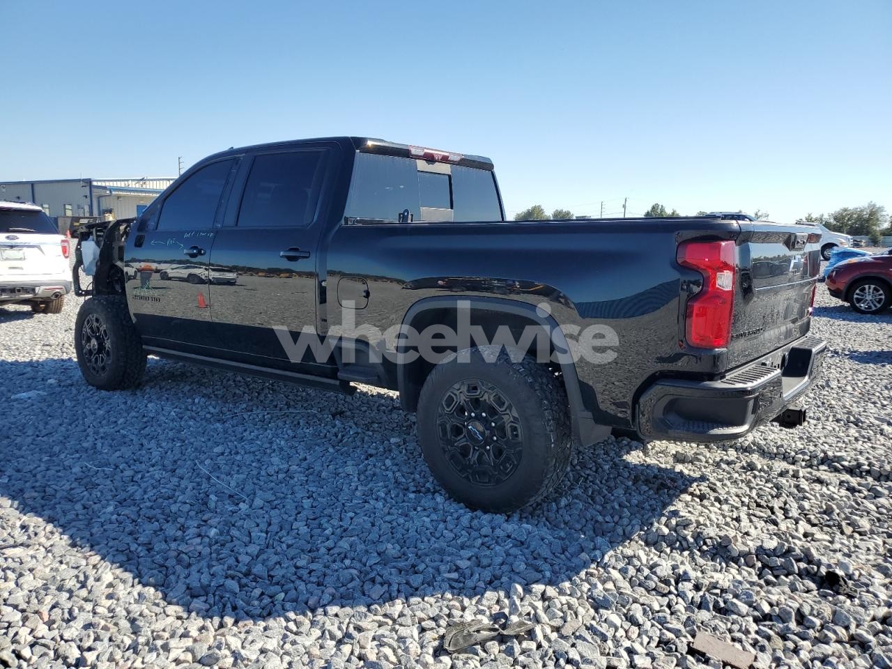 Photo 2 of 2022 CHEVROLET SILVERADO K2500 HEAVY DUTY LTZ (VIN 1GC4YPEY9NF148458)