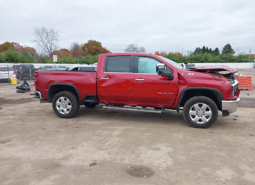 Photo 14 of 2021 Chevrolet Silverado 2500HD 4WD STANDARD BED LTZ (VIN 1GC4YPEYXMF162318)