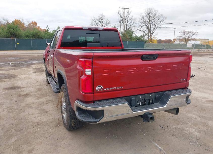 Photo 3 of 2021 Chevrolet Silverado 2500HD 4WD STANDARD BED LTZ (VIN 1GC4YPEYXMF162318)