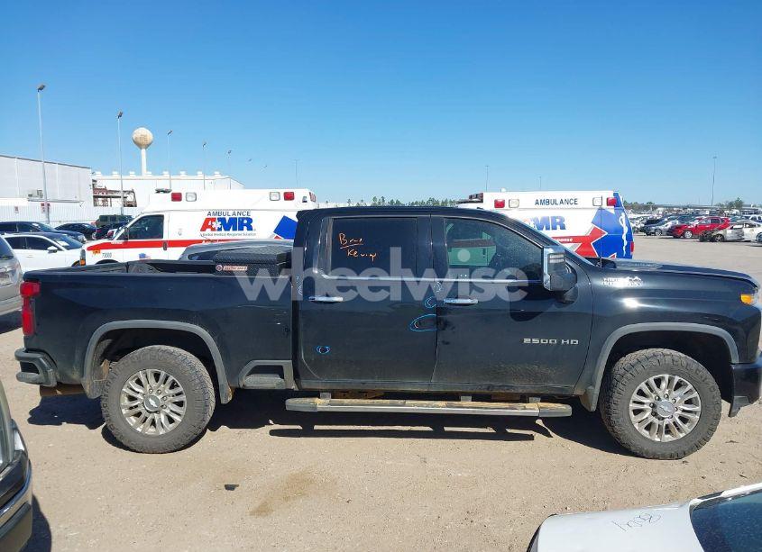Photo 13 of 2020 Chevrolet Silverado 2500HD 4WD STANDARD BED HIGH COUNTRY (VIN 1GC4YREY0LF193975)
