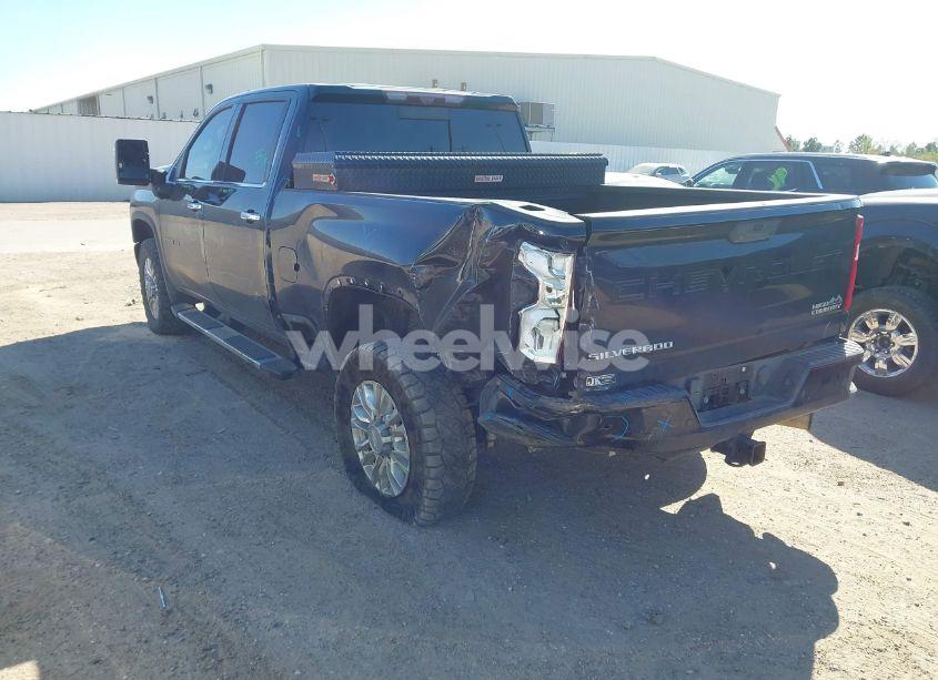 Photo 3 of 2020 Chevrolet Silverado 2500HD 4WD STANDARD BED HIGH COUNTRY (VIN 1GC4YREY0LF193975)