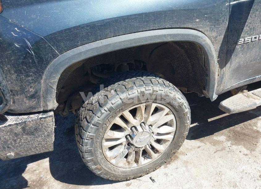 Photo 6 of 2020 Chevrolet Silverado 2500HD 4WD STANDARD BED HIGH COUNTRY (VIN 1GC4YREY0LF284941)