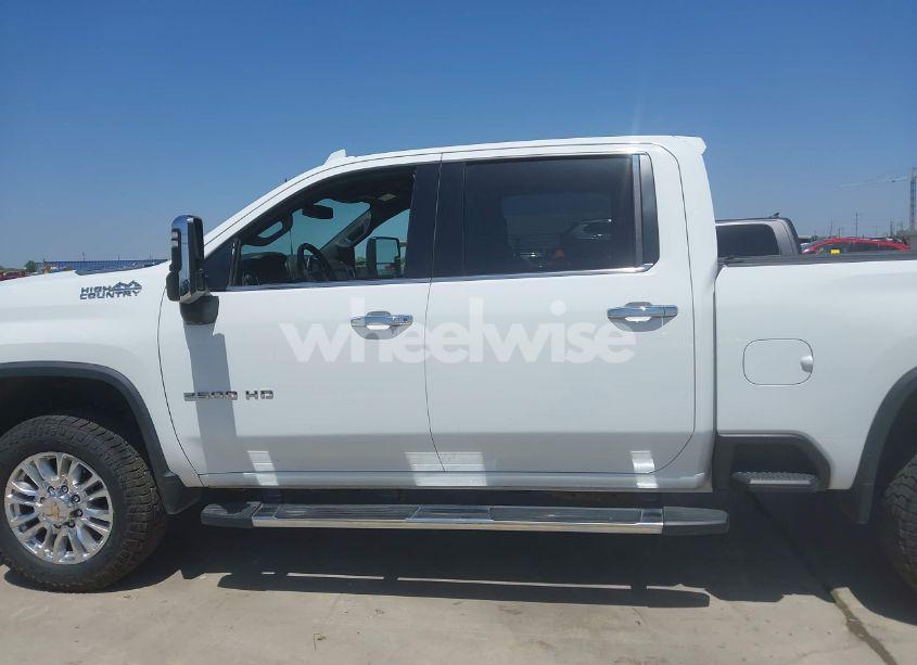 Photo 13 of 2021 Chevrolet Silverado 2500HD 4WD STANDARD BED HIGH COUNTRY (VIN 1GC4YREY3MF184575)