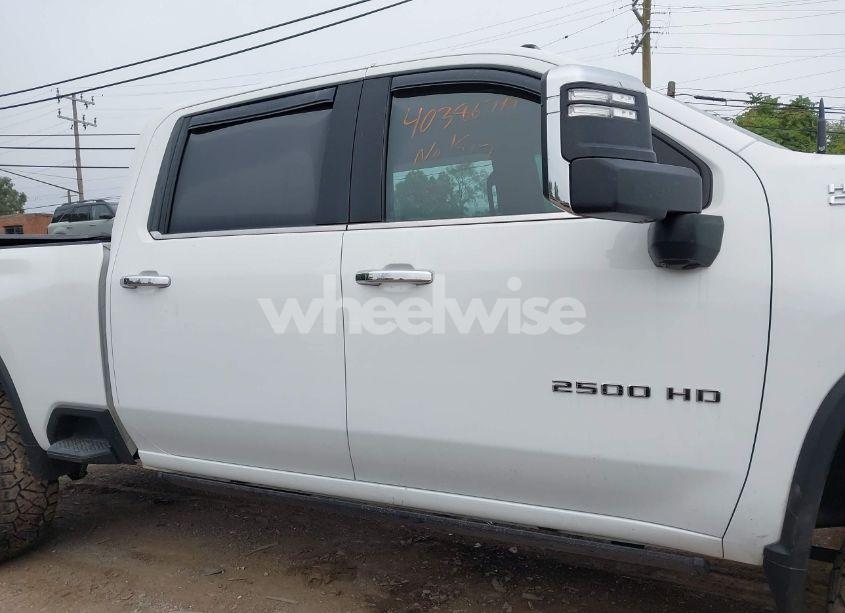 Photo 12 of 2020 Chevrolet Silverado 2500HD 4WD LONG BED HIGH COUNTRY/4WD STANDARD BED HIGH COUNTRY (VIN 1GC4YREY4LF020847)