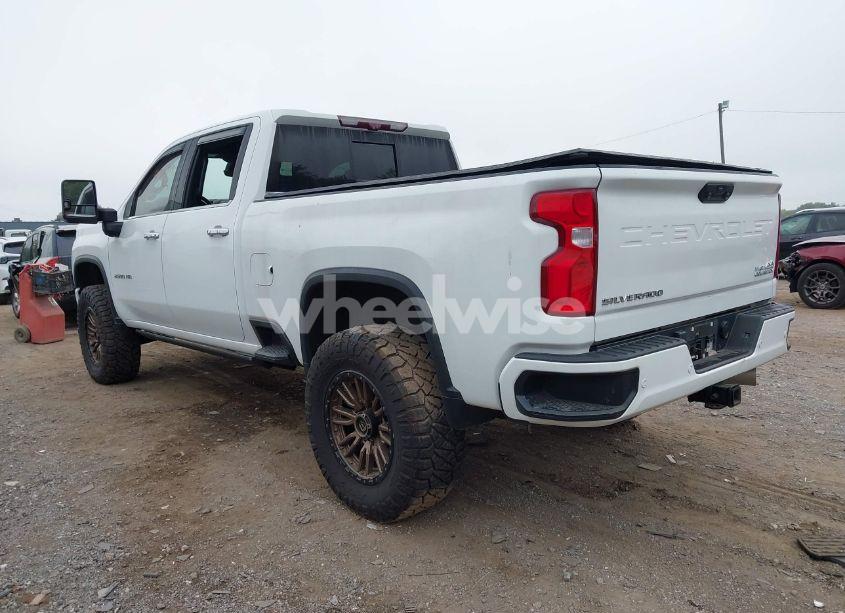 Photo 3 of 2020 Chevrolet Silverado 2500HD 4WD LONG BED HIGH COUNTRY/4WD STANDARD BED HIGH COUNTRY (VIN 1GC4YREY4LF020847)