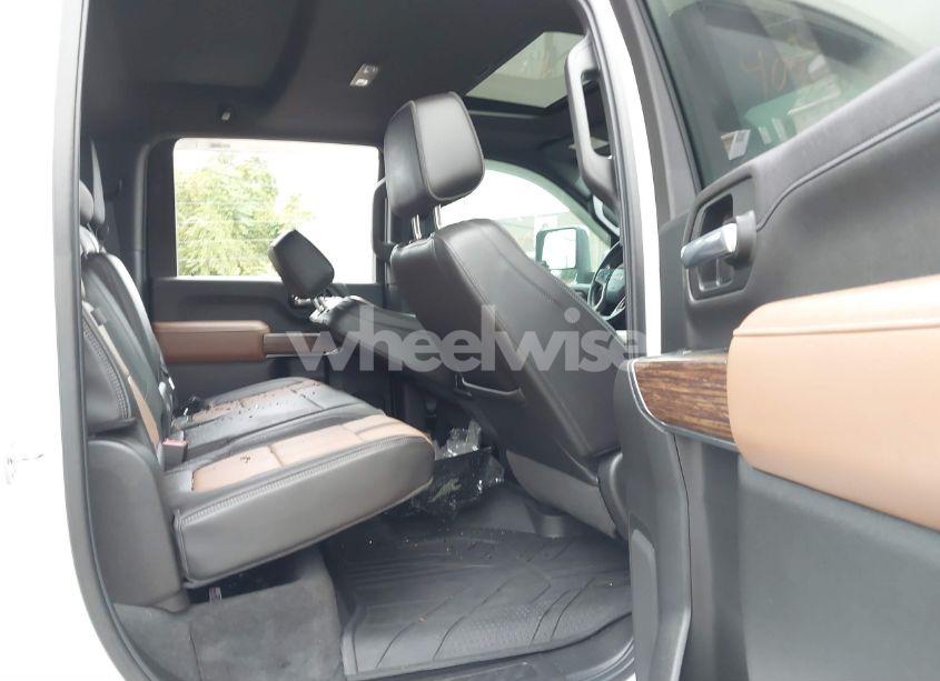 Photo 6 of 2020 Chevrolet Silverado 2500HD 4WD LONG BED HIGH COUNTRY/4WD STANDARD BED HIGH COUNTRY (VIN 1GC4YREY4LF020847)