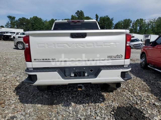 Photo 4 of 2021 CHEVROLET SILVERADO K2500 HIGH COUNTRY (VIN 1GC4YREY4MF264466)