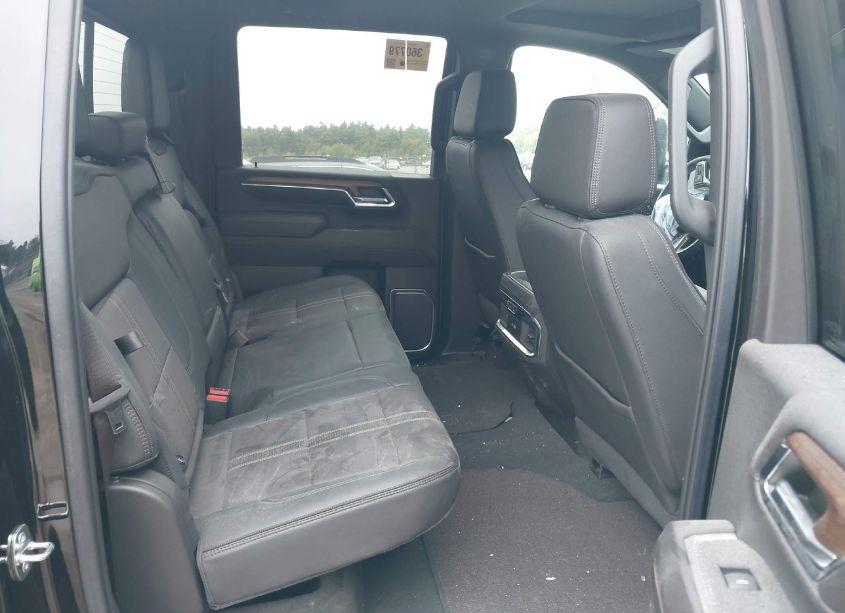 Photo 6 of 2024 Chevrolet Silverado 2500HD HIGH COUNTRY (VIN 1GC4YREY4RF125414)