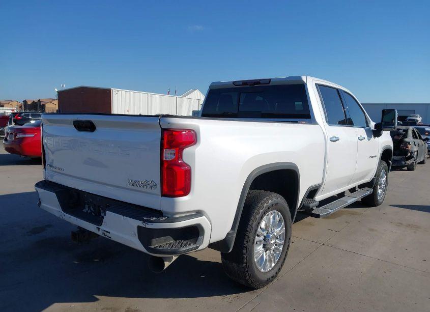 Photo 4 of 2020 Chevrolet Silverado 2500HD (VIN 1GC4YREY6LF101462)