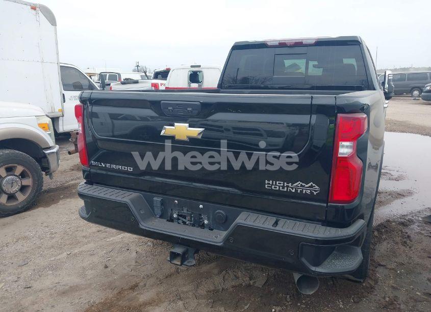 Photo 4 of 2022 Chevrolet Silverado 2500HD (VIN 1GC4YREY7NF364546)