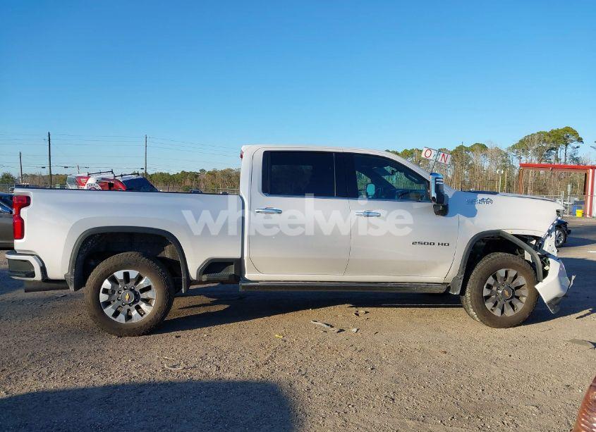 Photo 13 of 2022 Chevrolet Silverado 2500HD 4WD STANDARD BED HIGH COUNTRY (VIN 1GC4YREYXNF260293)