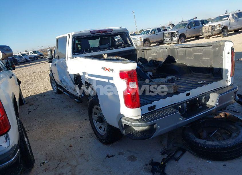 Photo 3 of 2022 Chevrolet Silverado 3500HD 4WD LONG BED WT (VIN 1GC4YSE73NF218997)