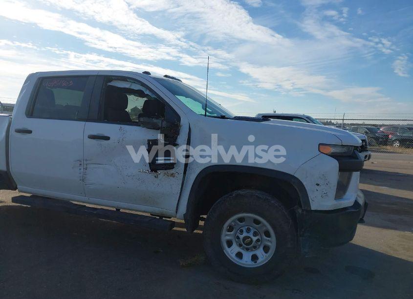 Photo 6 of 2020 Chevrolet Silverado 3500HD 4WD LONG BED WT (VIN 1GC4YSEY3LF200487)