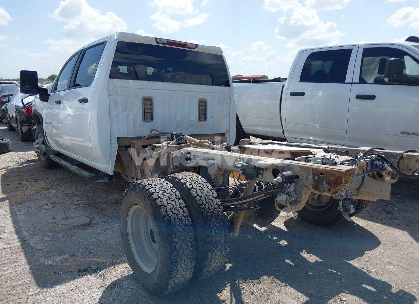 Photo 3 of 2022 Chevrolet Silverado 3500HD 4WD LONG BED WT (VIN 1GC4YSEY5NF245630)