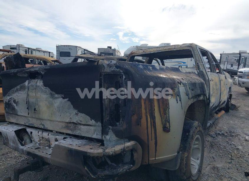 Photo 4 of 2021 Chevrolet Silverado 3500HD 4WD LONG BED LT (VIN 1GC4YTEY1MF123903)