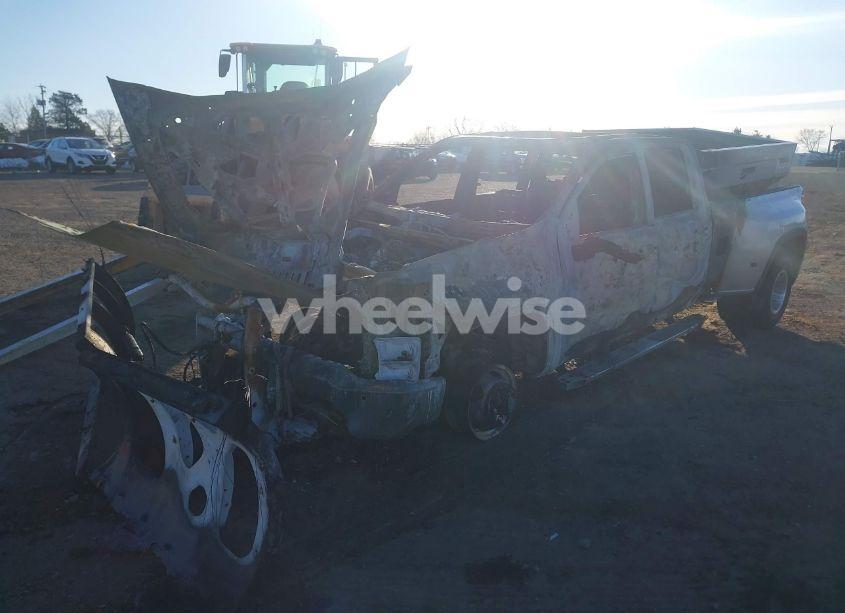 Photo 2 of 2022 Chevrolet Silverado 3500HD 4WD LONG BED LT (VIN 1GC4YTEY3NF254140)