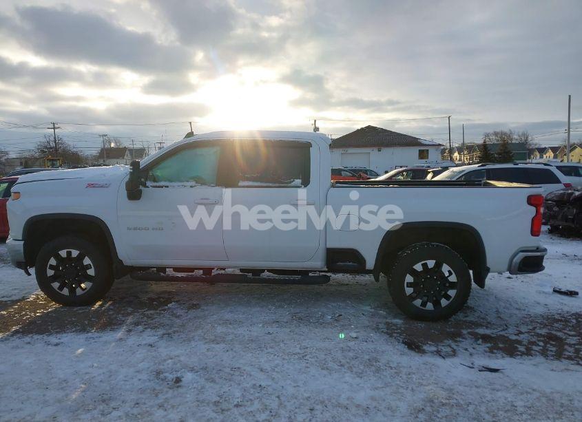 Photo 15 of 2020 Chevrolet Silverado 3500HD 4WD STANDARD BED LT (VIN 1GC4YTEY8LF216092)