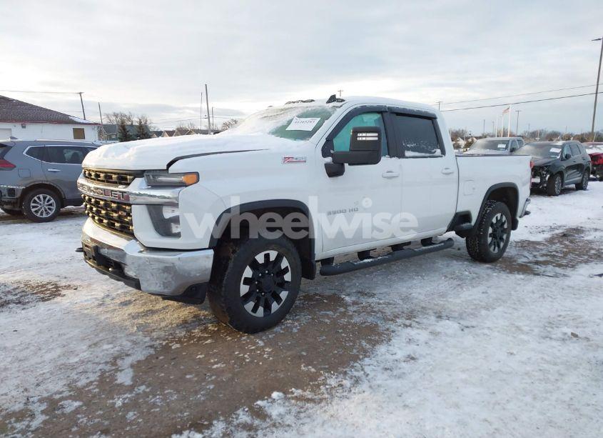 Photo 2 of 2020 Chevrolet Silverado 3500HD 4WD STANDARD BED LT (VIN 1GC4YTEY8LF216092)