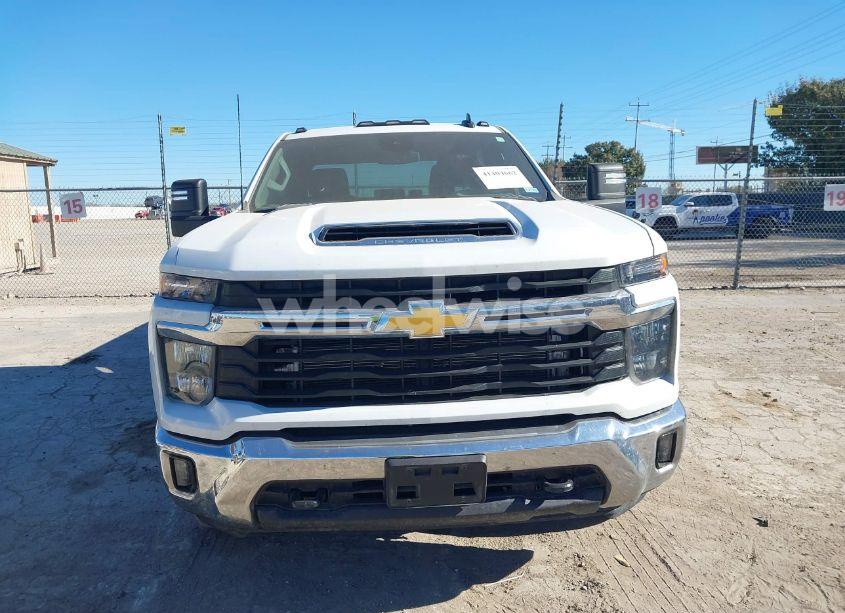Photo 13 of 2024 Chevrolet Silverado 3500HD 4WD LONG BED LT (VIN 1GC4YTEY8RF306044)