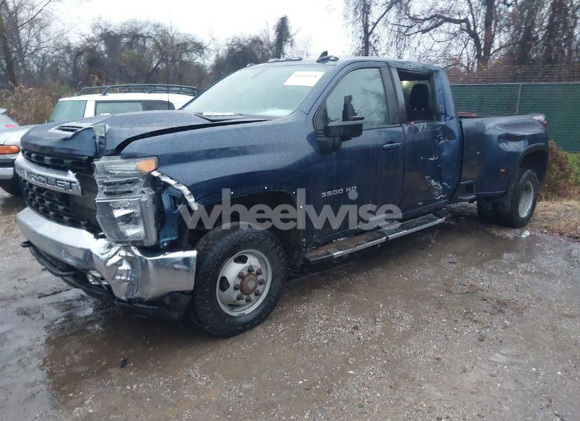 Photo 2 of 2022 Chevrolet Silverado 3500HD 4WD LONG BED LT (VIN 1GC4YTEYXNF126414)