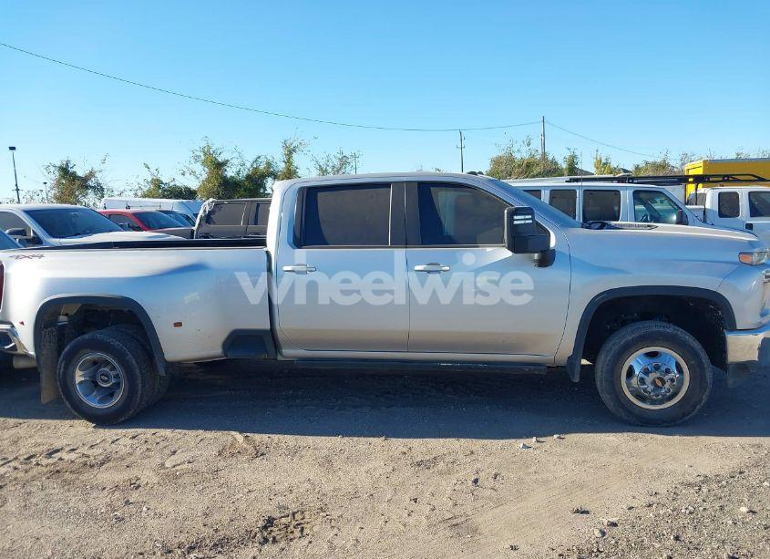 Photo 14 of 2022 Chevrolet Silverado 3500HD 4WD LONG BED LT (VIN 1GC4YTEYXNF221927)