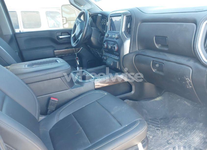 Photo 7 of 2022 Chevrolet Silverado 3500HD 4WD LONG BED LT (VIN 1GC4YTEYXNF221927)