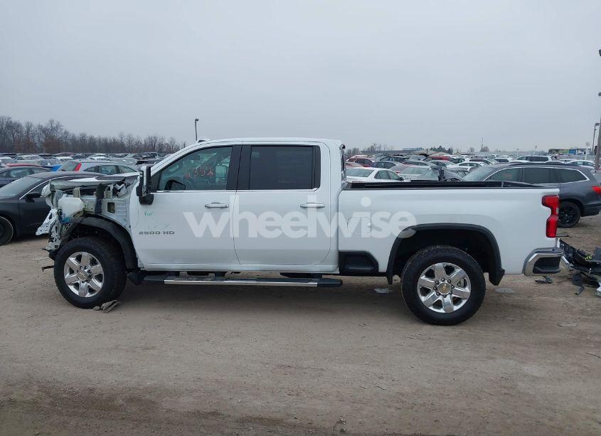 Photo 15 of 2021 Chevrolet Silverado 3500HD 4WD STANDARD BED LTZ (VIN 1GC4YUE75MF319789)