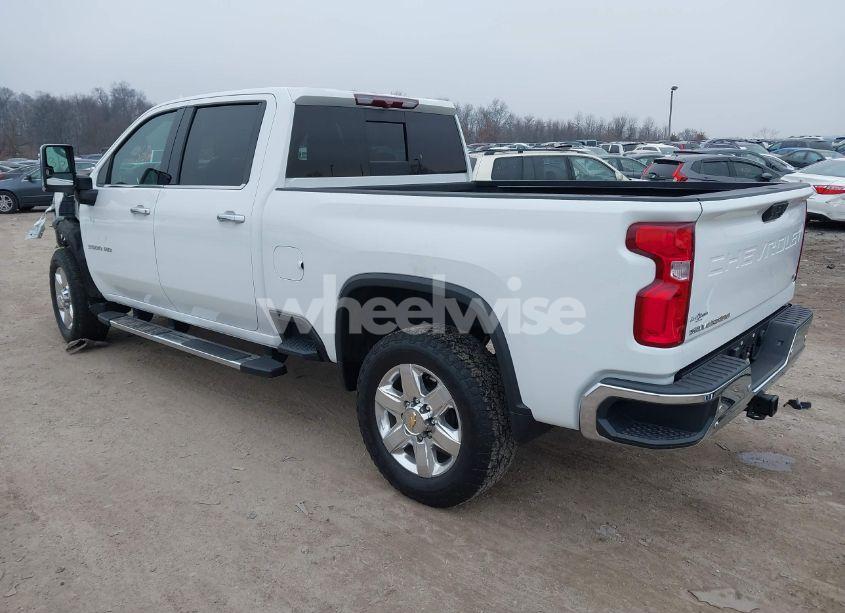 Photo 3 of 2021 Chevrolet Silverado 3500HD 4WD STANDARD BED LTZ (VIN 1GC4YUE75MF319789)