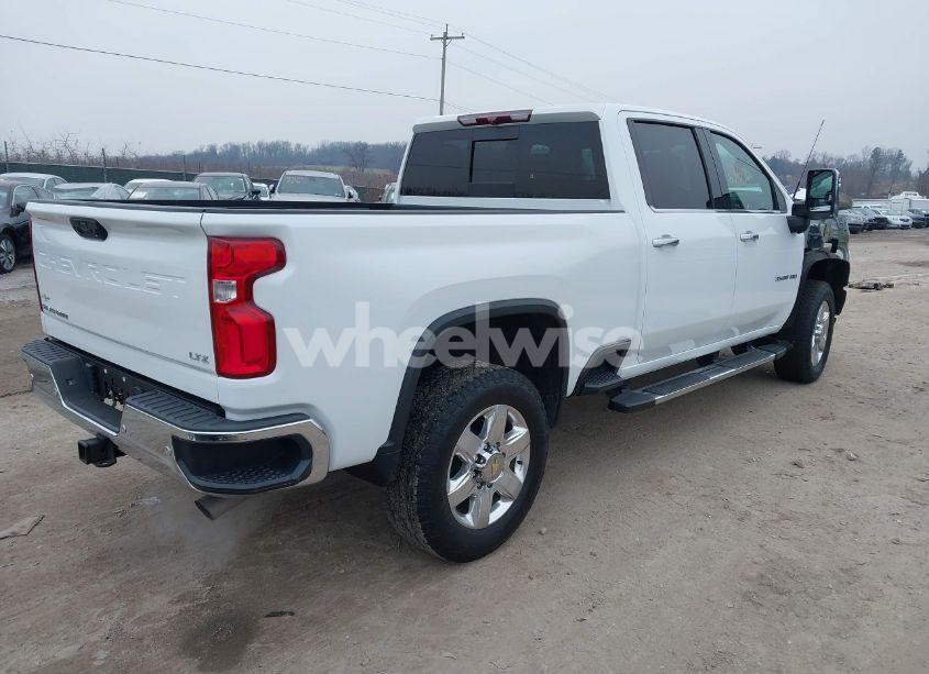 Photo 4 of 2021 Chevrolet Silverado 3500HD 4WD STANDARD BED LTZ (VIN 1GC4YUE75MF319789)