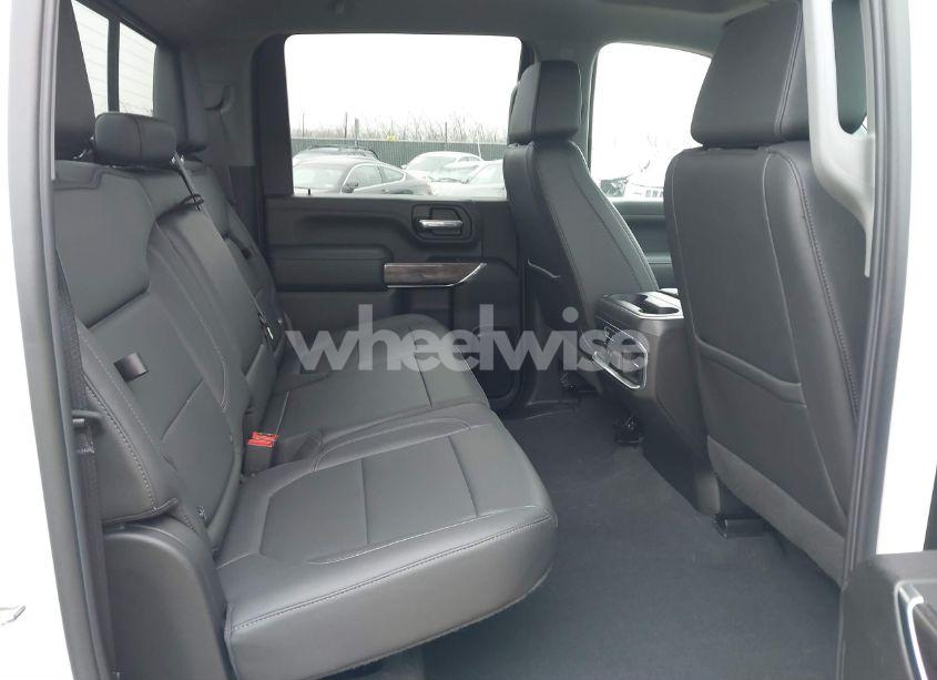 Photo 8 of 2021 Chevrolet Silverado 3500HD 4WD STANDARD BED LTZ (VIN 1GC4YUE75MF319789)