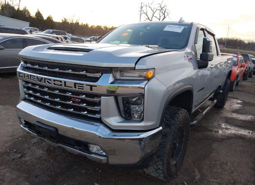 Photo 2 of 2020 Chevrolet Silverado 3500HD 4WD LONG BED LTZ (VIN 1GC4YUEY2LF162875)
