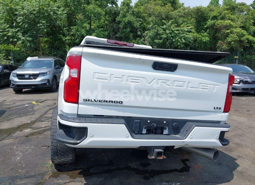 Photo 15 of 2023 Chevrolet Silverado 3500HD 4WD STANDARD BED LTZ (VIN 1GC4YUEY2PF120213)