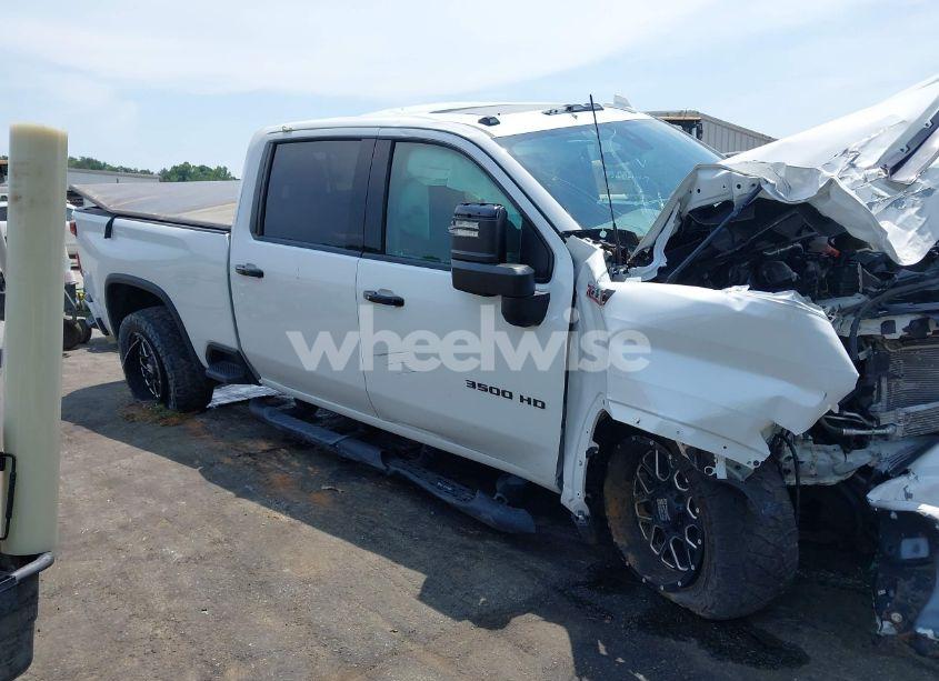 Photo 17 of 2023 Chevrolet Silverado 3500HD 4WD STANDARD BED LTZ (VIN 1GC4YUEY2PF120213)