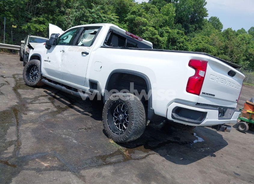 Photo 3 of 2023 Chevrolet Silverado 3500HD 4WD STANDARD BED LTZ (VIN 1GC4YUEY2PF120213)