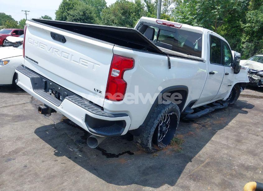 Photo 4 of 2023 Chevrolet Silverado 3500HD 4WD STANDARD BED LTZ (VIN 1GC4YUEY2PF120213)