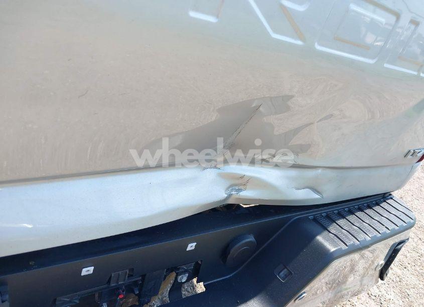 Photo 11 of 2020 Chevrolet Silverado 3500HD 4WD STANDARD BED LTZ (VIN 1GC4YUEY3LF184769)